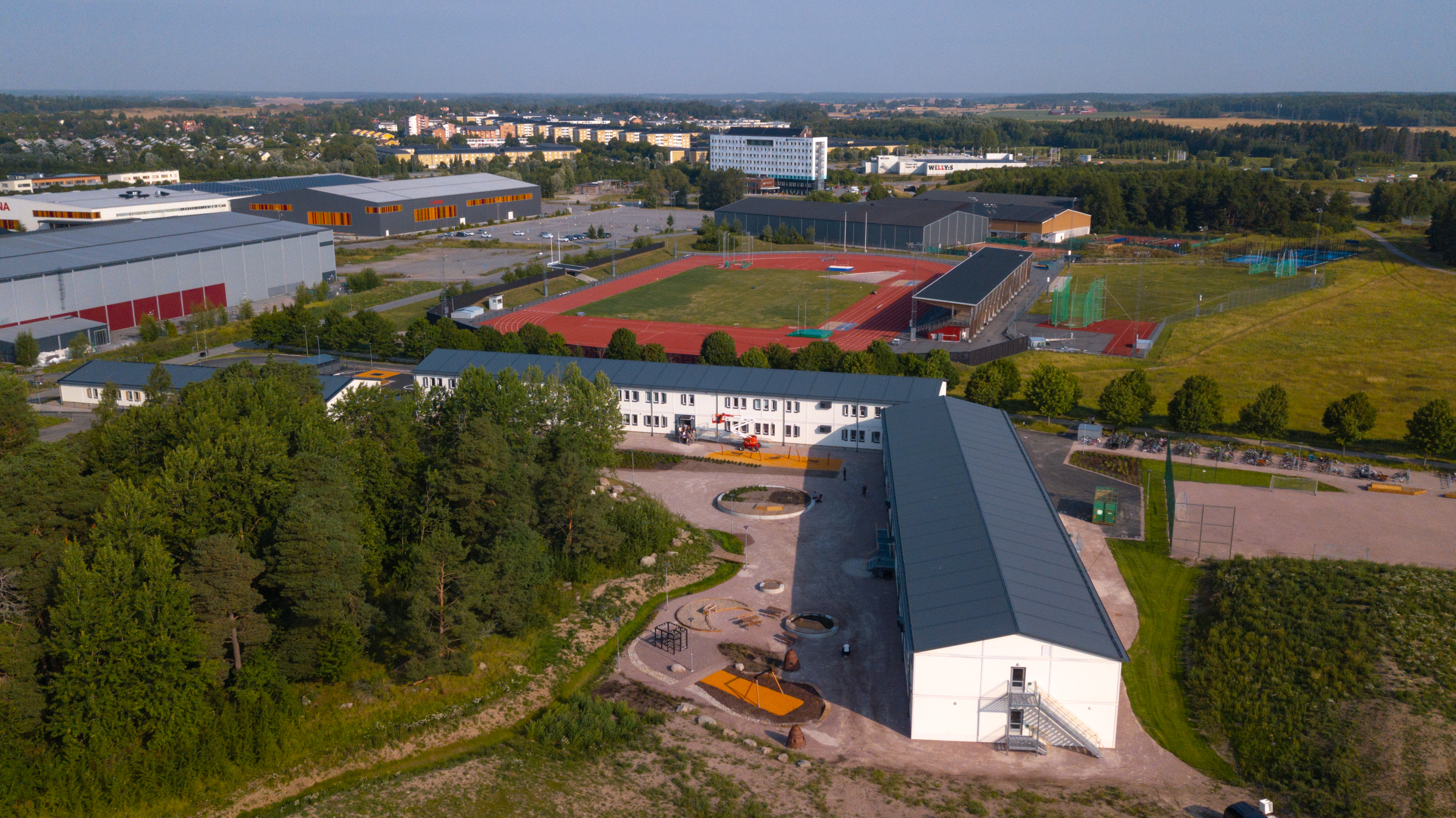 Skolstart för Kvarngärdesskolan i nya modulskolan Uppsala Skolfastigheter