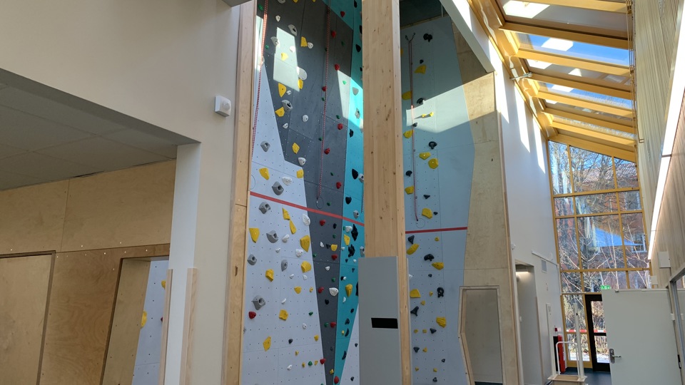 Bild på Brantingsskolans nya idrottshall