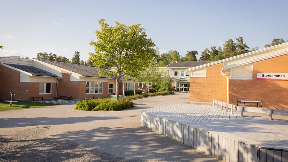 Bild på Stordammen skola och Sävja kulturcentrum