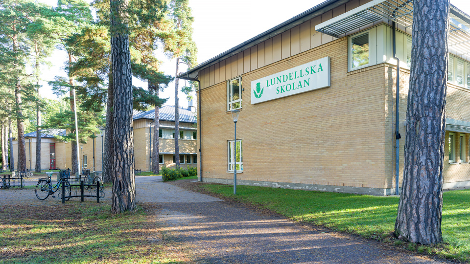 Delar av Lundellska skolans anläggningar